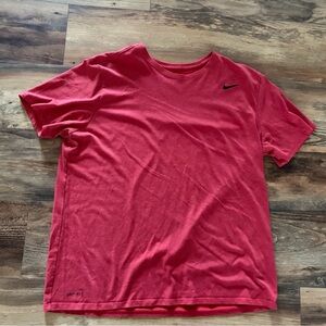 Nike Men's Vibrant Red Short Sleeve Tee